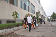 國(guó)慶中秋  員工“有?！? /></div>
			<div   id=